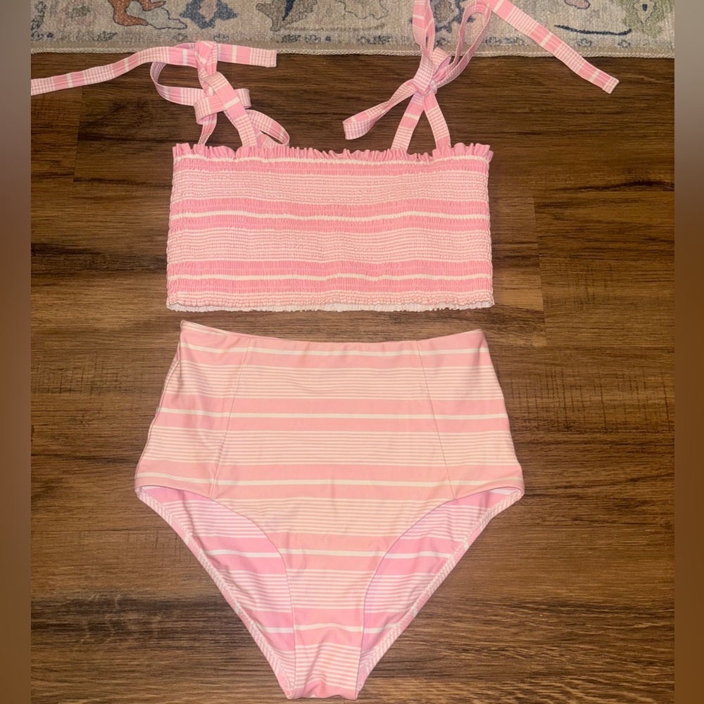 Minnow striped swim